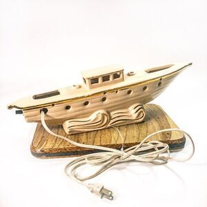 MCM Ceramic Sailboat TV Lamp Beige/Gold Detail 1950’s